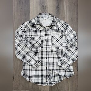Time and Tru Women's Black and White Fleece Button Down - Medium